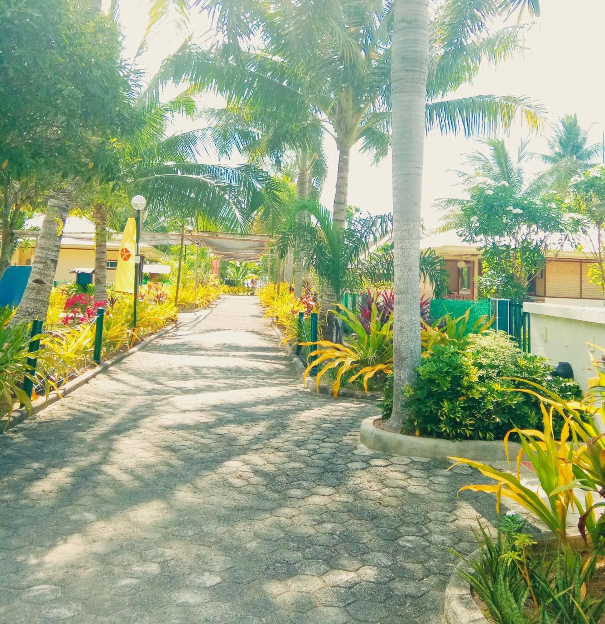 Paradise Island Park & Beach Resort Samal Exterior photo